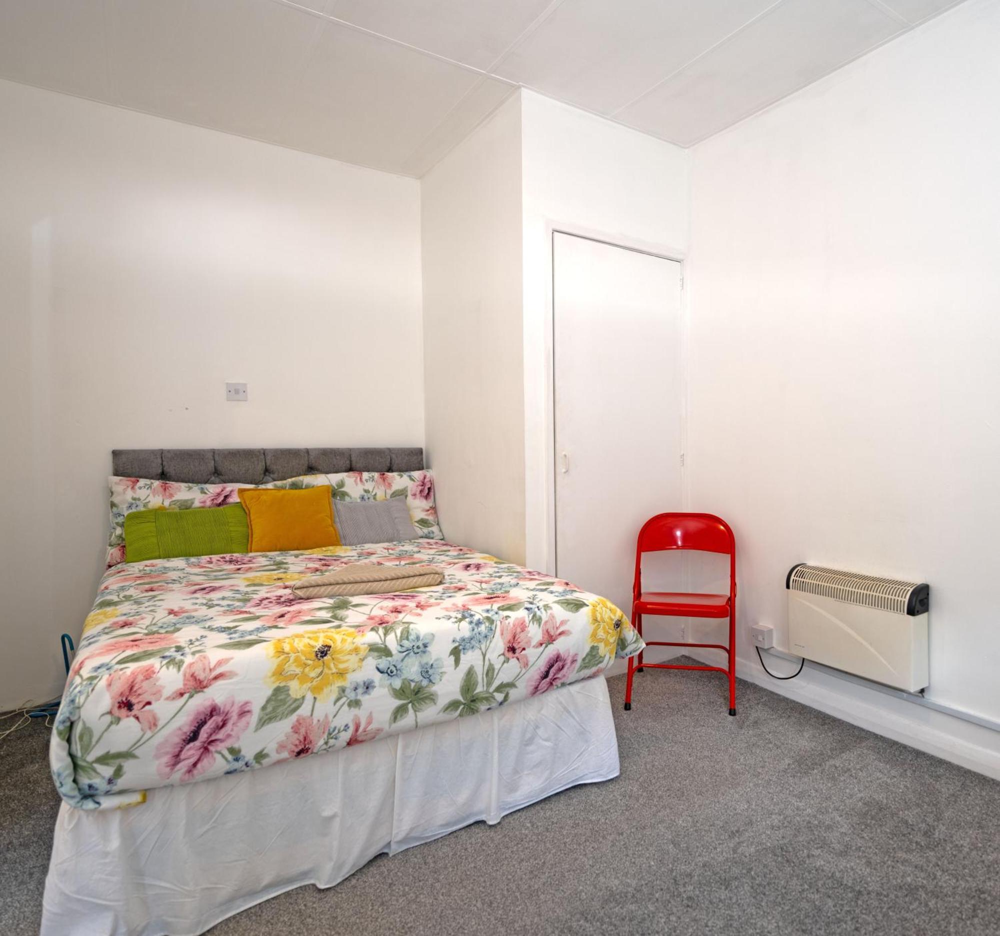 Flat In Clapham Budget Friendly Stay London Exterior foto