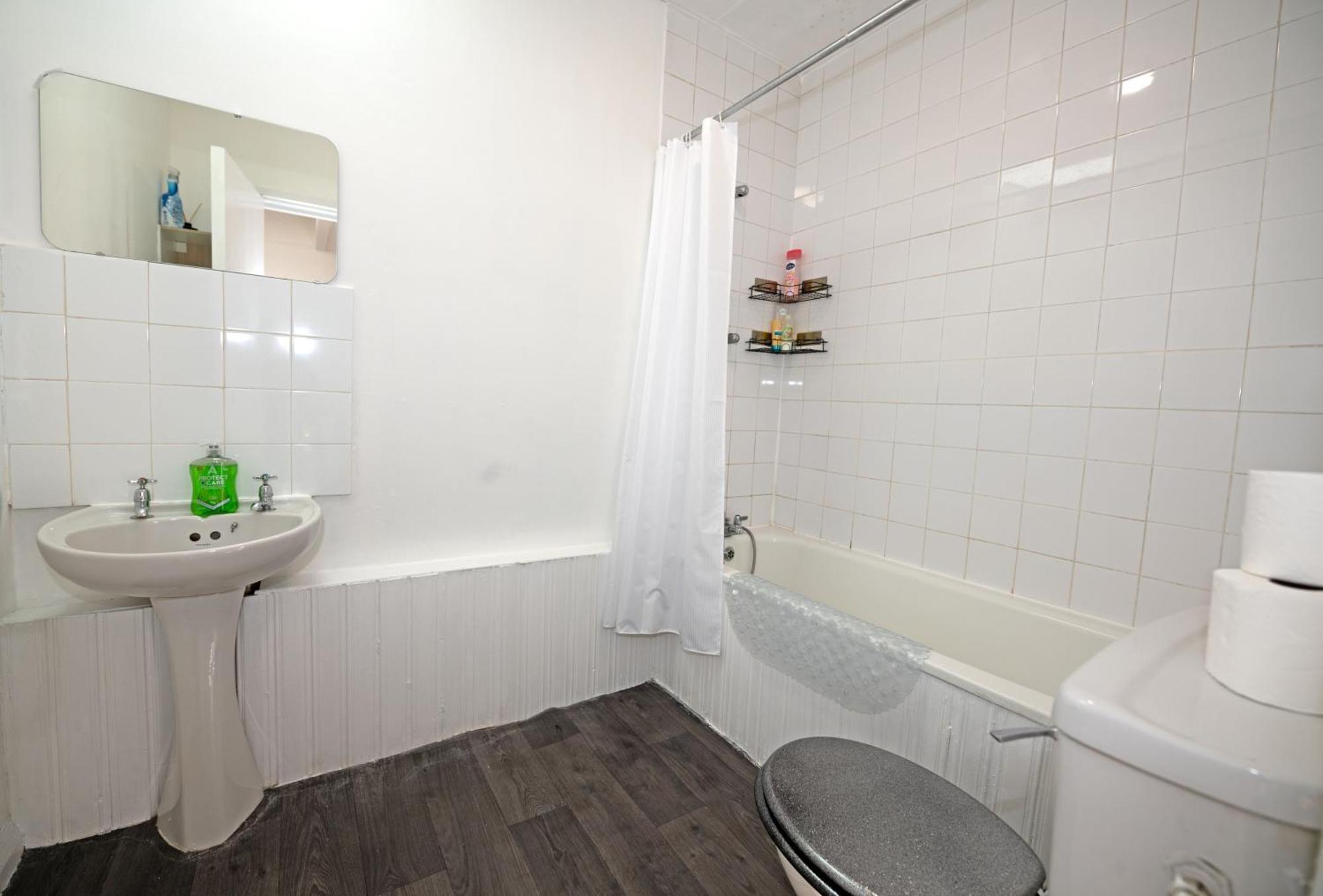 Flat In Clapham Budget Friendly Stay London Exterior foto